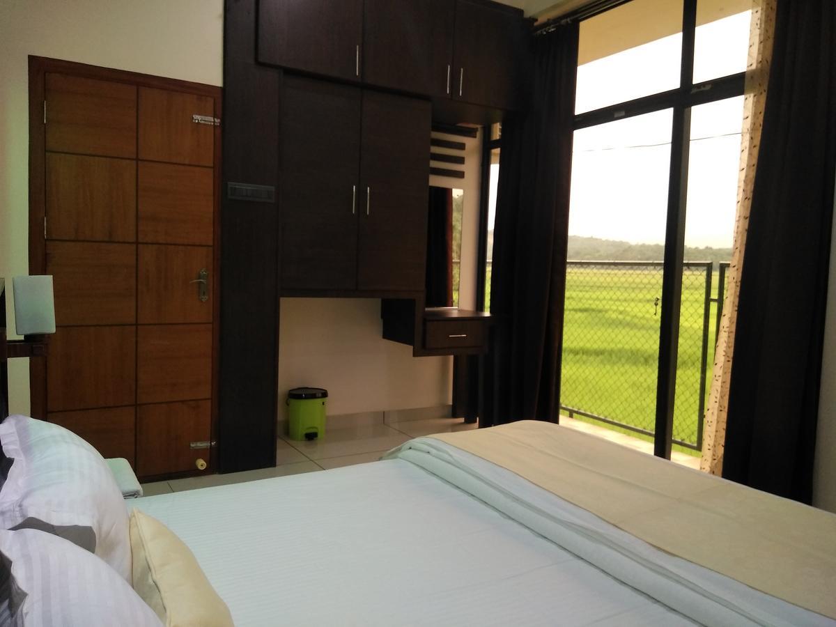 Paddyfield Inn Манантавади Экстерьер фото
