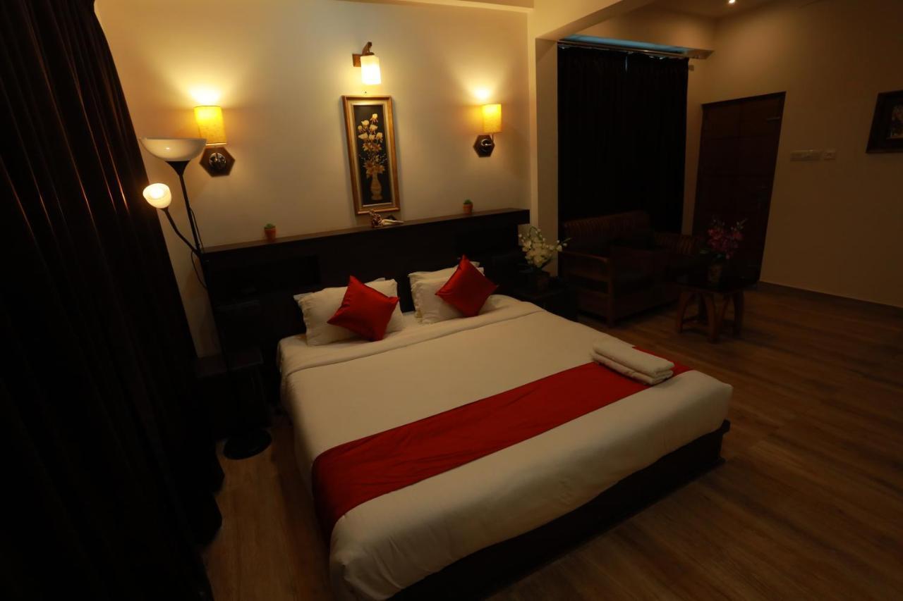 Paddyfield Inn Манантавади Экстерьер фото